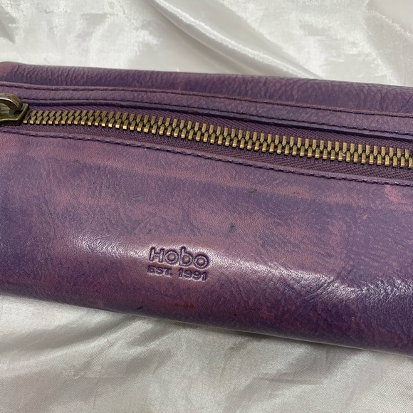 Hobo Wallet - Picture 2 of 7
